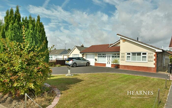 3 Bedroom Detached Bungalow For Sale In Martindale Avenue, Colehill, Dorset, BH21