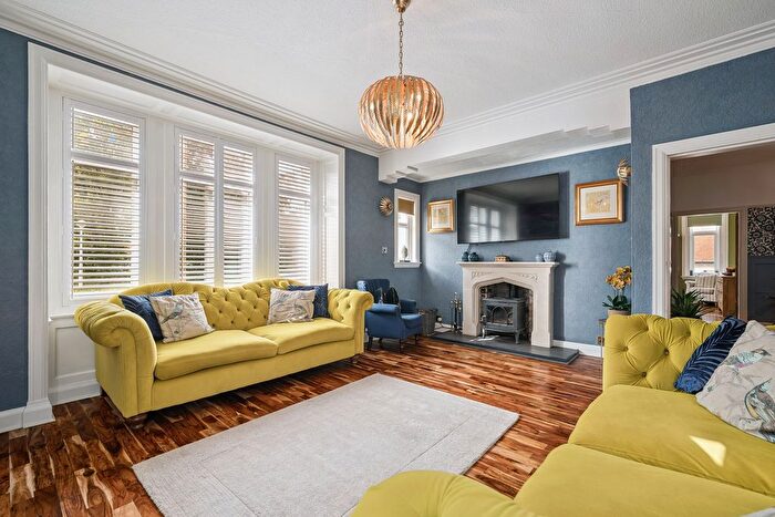 5 Bedroom Cottage For Sale In Manse Road, Whitburn, EH47