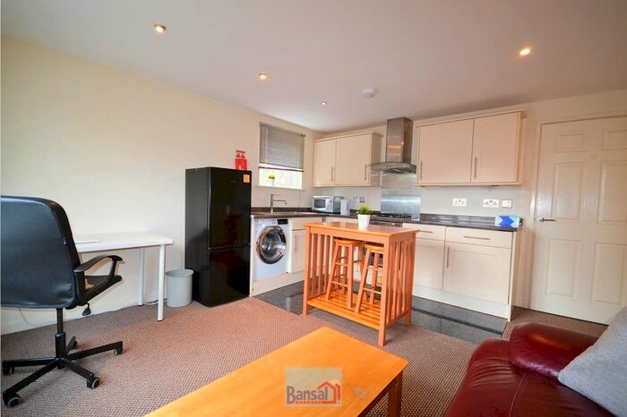 1 Bedroom Flat To Rent In Whitefriars Street, Coventry, CV1