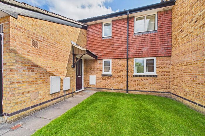 1 Bedroom Maisonette For Sale In Aldworth Close, Bracknell, Berkshire, RG12