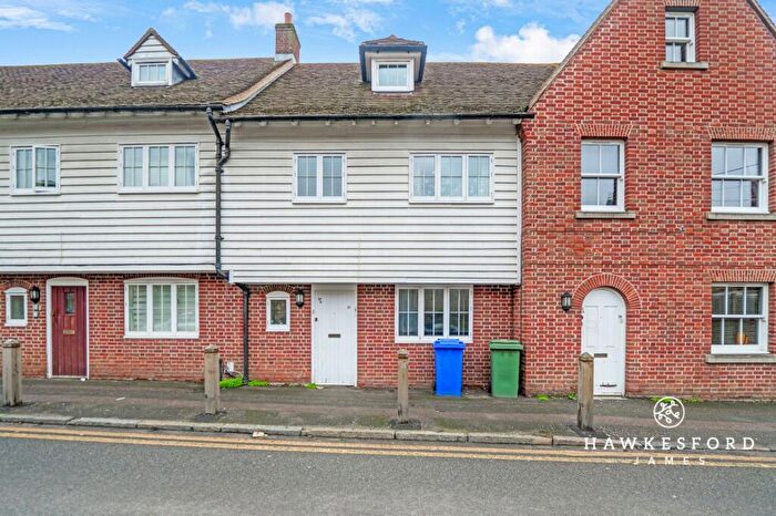 2 Bedroom Apartment For Sale In Crown Road, Sittingbourne, ME10