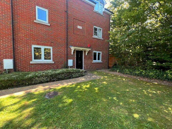 2 Bedroom Flat To Rent In Silver Street, Reading, RG1