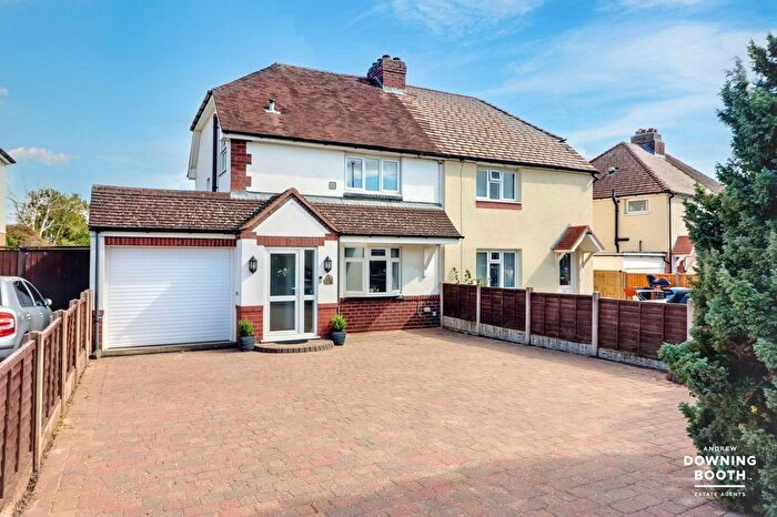 3 Bedroom Semi-Detached House For Sale In Cartersfield Lane, Stonnall, Walsall, WS9