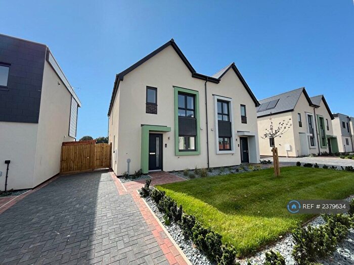 3 Bedroom Semi-Detached House To Rent In Bayley Place, Exeter, EX1