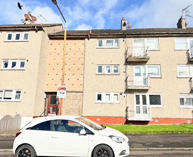 2 Bedroom Flat To Rent In / Kinnelle Crescent, G52