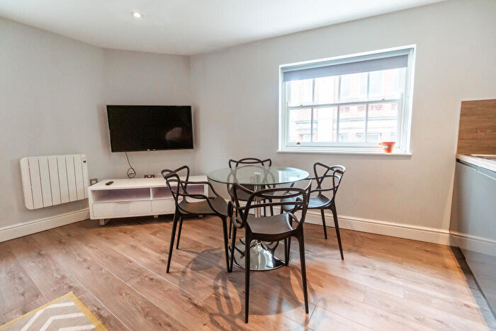 2 Bedroom Apartment To Rent In Cheapside, Liverpool, L2