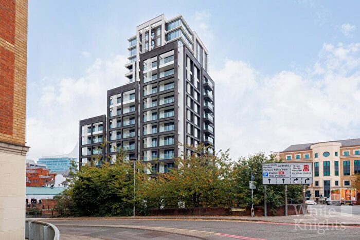 2 Bedroom Apartment For Sale In Kings Road, Reading, Berkshire, RG1