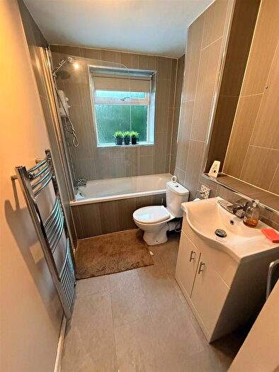 2 Bedroom Property To Rent In Woburn Crescent, Birmingham, B43