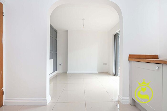2 Bedroom Bungalow For Sale In Lambs Close, Poole, BH17