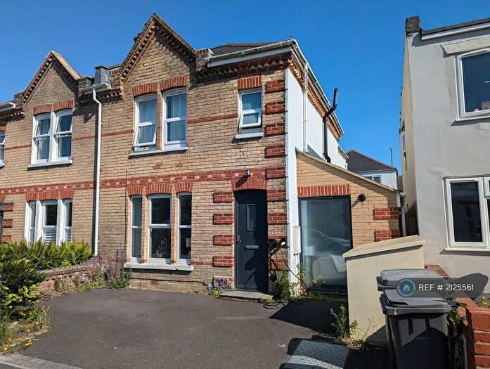 4 Bedroom Semi-Detached House To Rent In Parkwood Road, Bournemouth, BH5