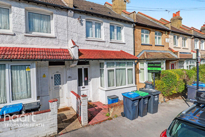 3 Bedroom Terraced House For Sale In Lakehall Road, Thornton Heath, CR7