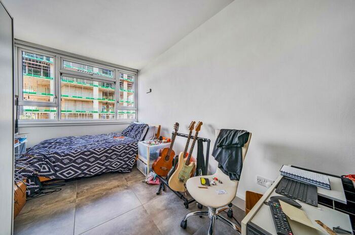 2 Bedroom Apartment For Sale In Tyers Street, Kennington, London, SE11