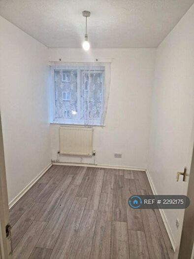 2 Bedroom Flat To Rent In Waterfield Close, Belvedere, DA17
