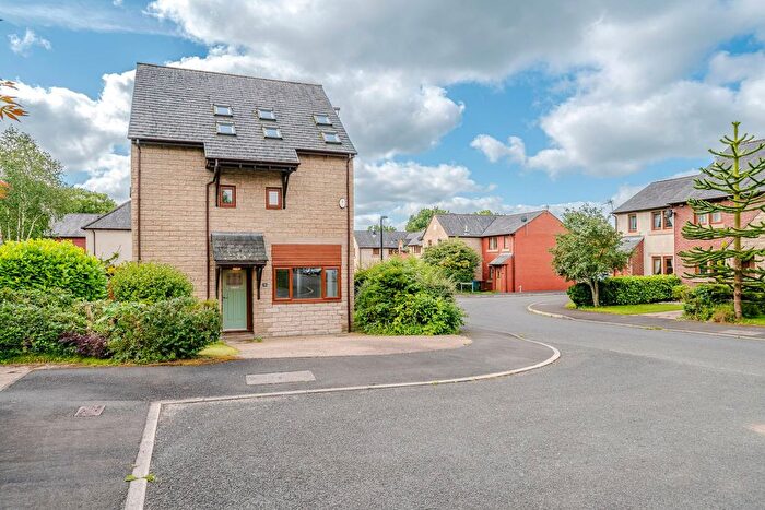 6 Bedroom Property For Sale In Dunham Drive, Whittle-Le-Woods, PR6