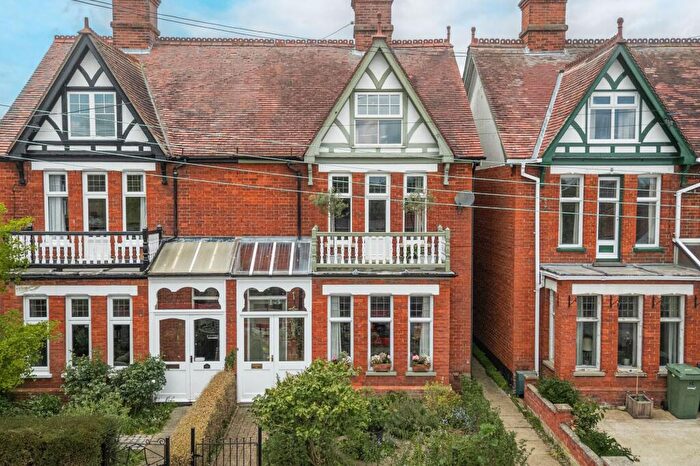 4 Bedroom Semi Detached House For Sale In Four Bedroom Edwardian Town House In Harleston, IP20