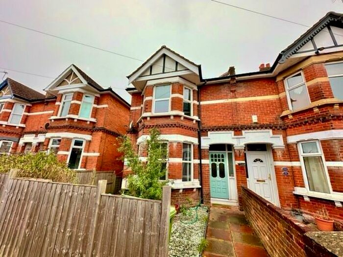 2 Bedroom Maisonette To Rent In Bitterne Park, SO18