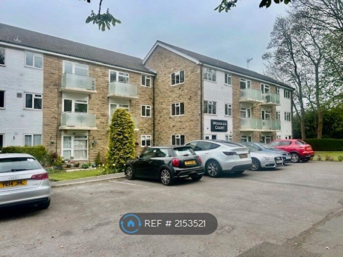 2 Bedroom Flat To Rent In Woodlea Court, Leeds, LS17