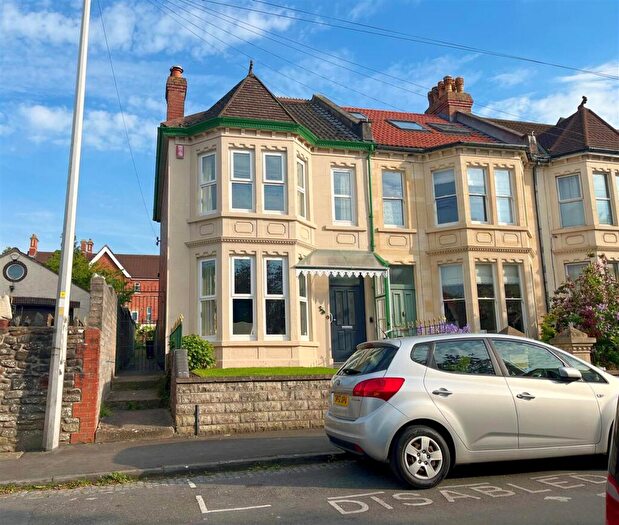 4 Bedroom End Of Terrace House For Sale In Belluton Road, Knowle, Bristol, BS4
