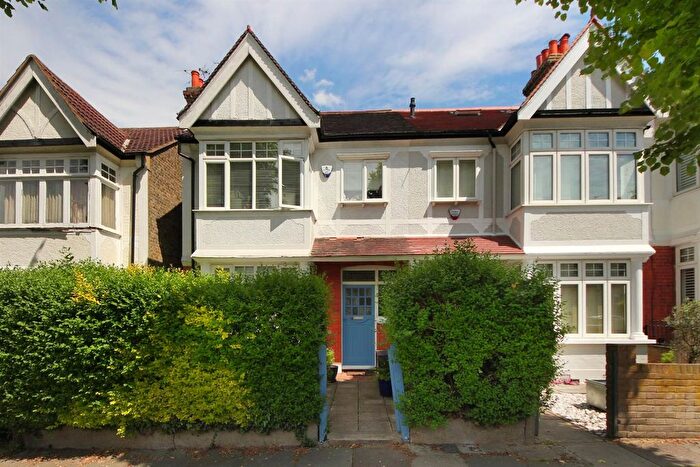 3 Bedroom Terraced House To Rent In Lindfield Road, W5