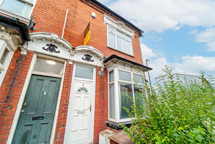 5 Bedroom House To Rent In Rookery Road, Selly Oak, Birmingham, B29