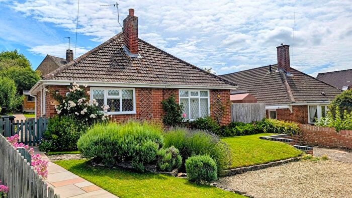 2 Bedroom Detached Bungalow For Sale In Suzan Crescent, Wantage, OX12