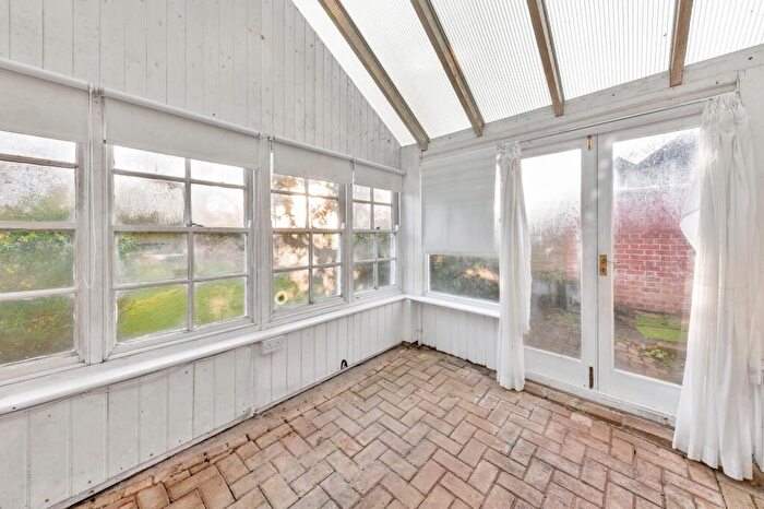 2 Bedroom Cottage For Sale In High Street, Barkway, SG8