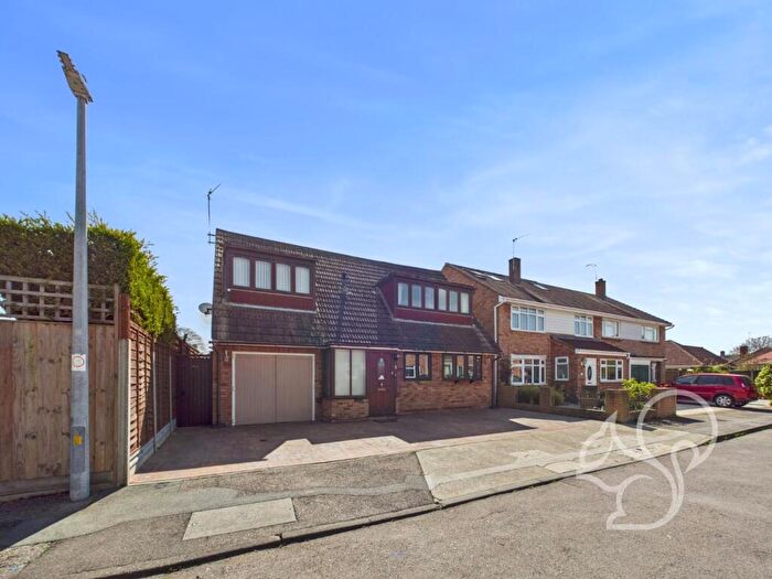 3 Bedroom Detached House For Sale In Blackheath, Colchester, CO2