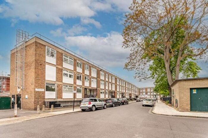 2 Bedroom Flat To Rent In Kennington, SE17