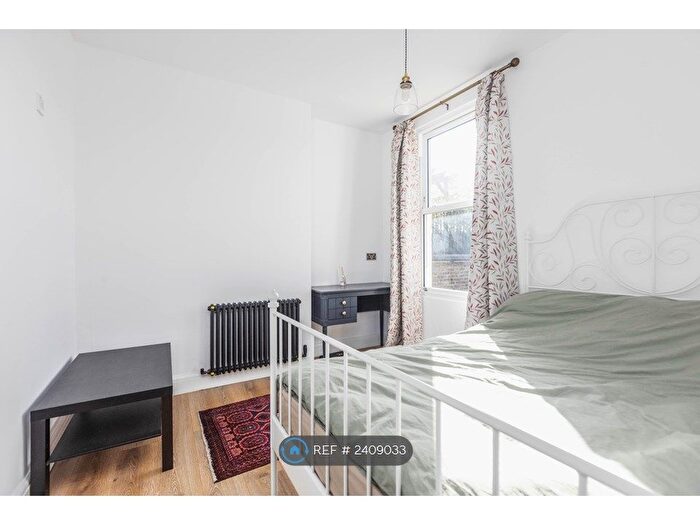 2 Bedroom Flat To Rent In Croxley Road, London, W9