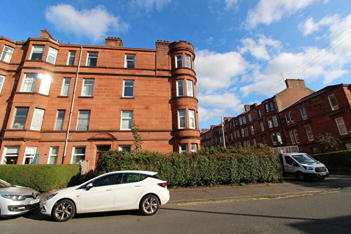 2 Bedroom Flat To Rent In Craigpark, Dennistoun, G31