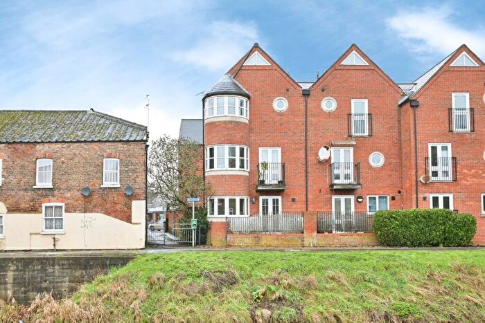 3 Bedroom Town House For Sale In Albion Wharf, Spalding, PE11