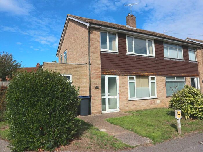 3 Bedroom Semi-Detached House To Rent In Maple Close, Rough Common CT2