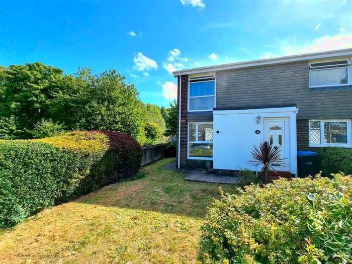 2 Bedroom Flat To Rent In Middleham Close, Ouston, Chester Le Street, DH2