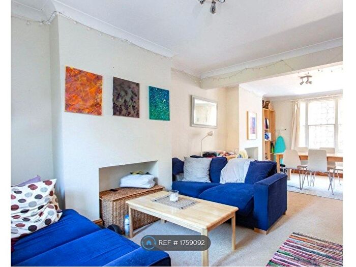 3 Bedroom Terraced House To Rent In Henshaw Street, London, SE17