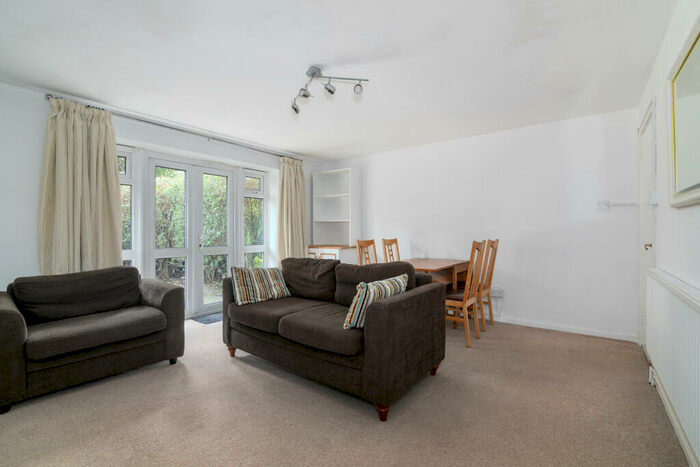 2 Bedroom Flat To Rent In Paul Street, London, E15