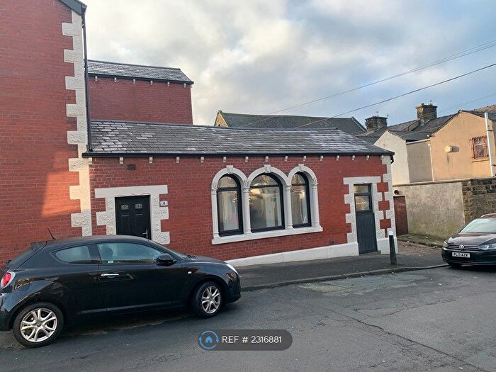 2 Bedroom Bungalow To Rent In Grimshaw Street, Clayton Le Moors, Accrington, BB5