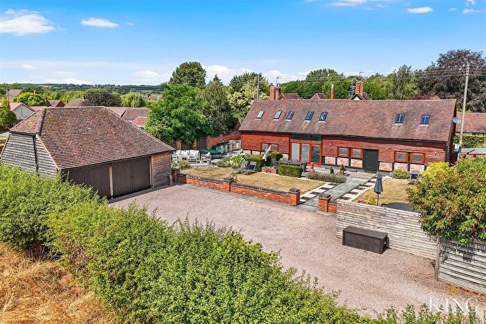 4 Bedroom Barn Conversion For Sale In Oversley Green, Alcester, B49