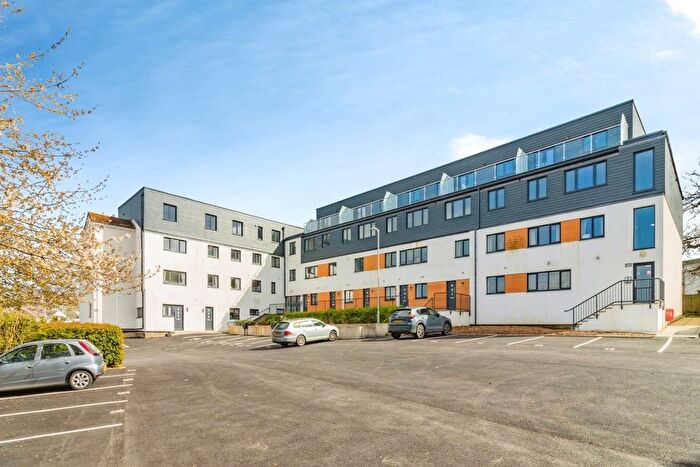 2 Bedroom Maisonette For Sale In Parkers Close, Totnes, Devon, TQ9