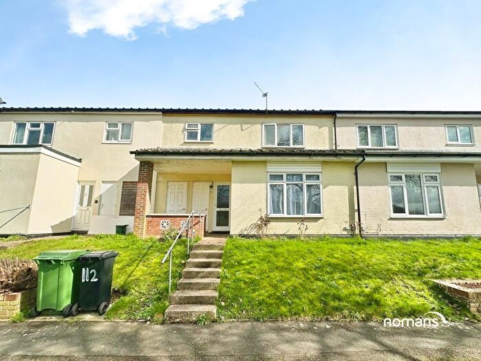 3 Bedroom Terraced House For Sale In Kenilworth Road, Basingstoke, Hampshire, RG23