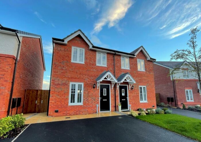 2 Bedroom Semi-Detached House To Rent In Belsay Close, Southport, Lancashire, PR9