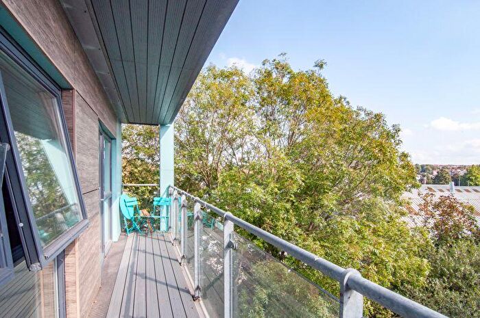 1 Bedroom Flat For Sale In Paintworks, Bristol, BS4