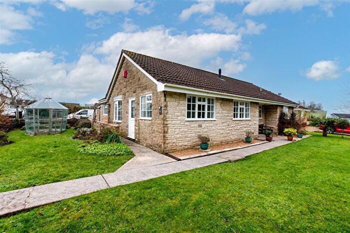 4 Bedroom Semi-Detached Bungalow For Sale In Somerset Folly, Timsbury, Bath, BA2