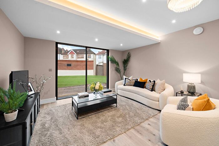 1 Bedroom Flat For Sale In Flat Abbotswood Place, Streatham, SW16