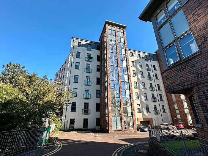 2 Bedroom Flat To Rent In Duke Wynd, Dennistoun, Glasgow, G4