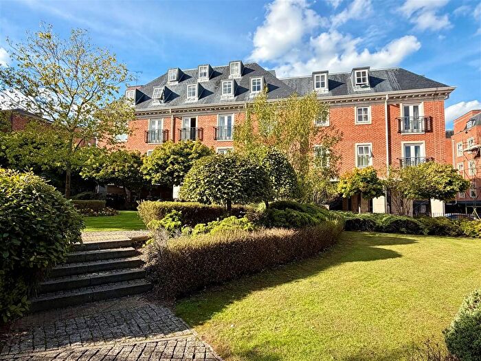 2 Bedroom Flat For Sale In Centurion Square, Skeldergate, YO1