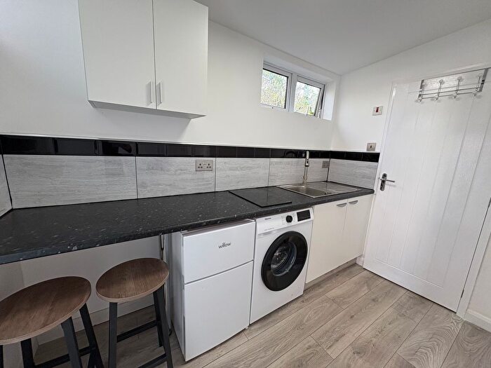 Studio To Rent In Ferndale Road, Enfield, EN3