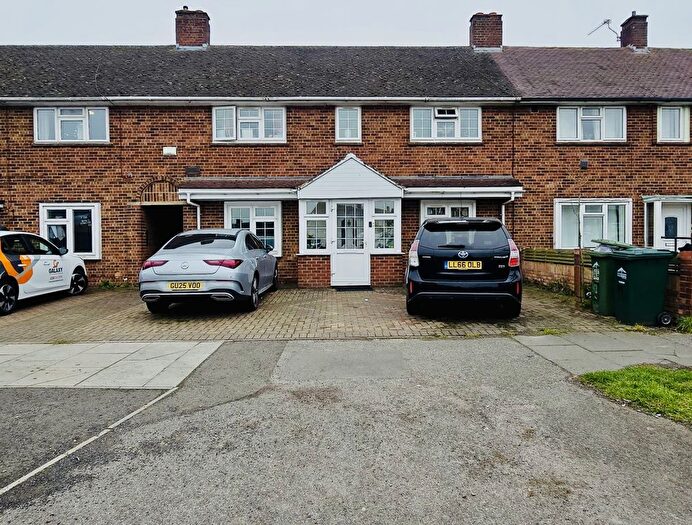 3 Bedroom Terraced House For Sale In Clare Road, Staines-Upon-Thames, TW19