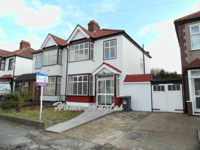 3 Bedroom Semi-Detached House To Rent In Linchmere Road, Lewisham SE12