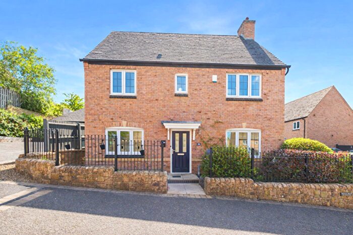 4 Bedroom Detached House For Sale In Morledge, Matlock, DE4