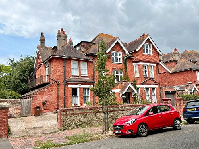 2 Bedroom Flat For Sale In Grassington Road, Lower Meads, Eastbourne, BN20